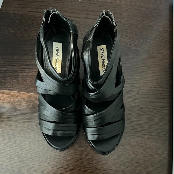 Steve Madden Strappy Wedge Sandals - Picture 4 of 6